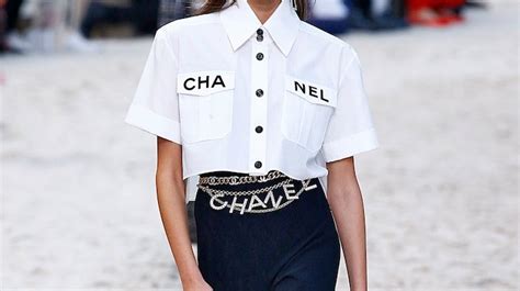 l'abito più famodo di chanel|10 creazioni di Chanel, diventate icone nel mondo della moda.